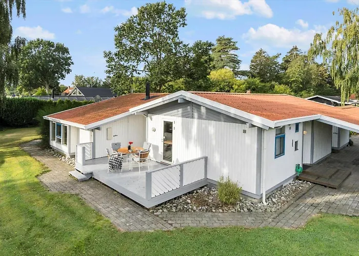 30351-odder-lyngmarksvej-5-a Feriehus *